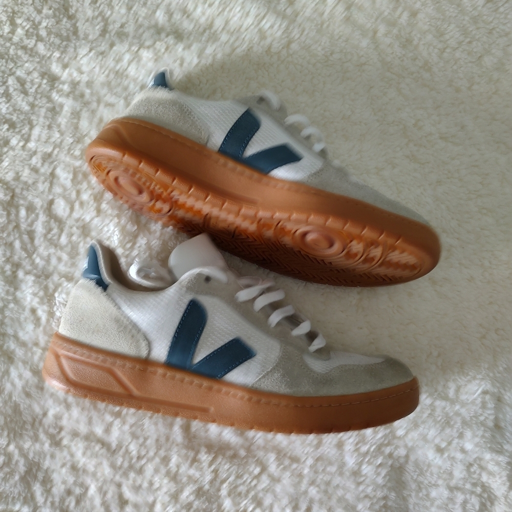 Veja Sneakers with Blue Accents